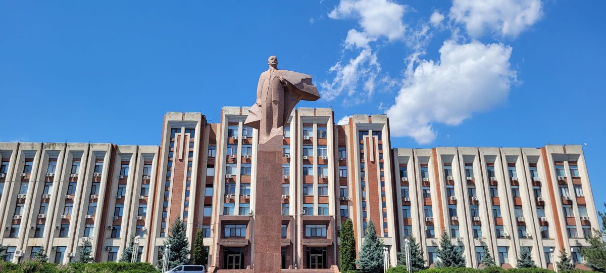 Reporterii GSP sunt prezenți în Tiraspol. Imagini din oraș și de la baza sportivă