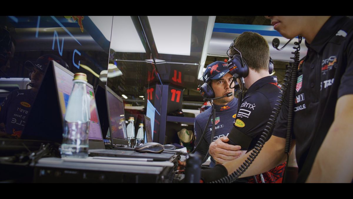 Pokerstars lansează pe YouTube un serial documentar cu interviuri și informații exclusive de la Oracle Red Bull Racing