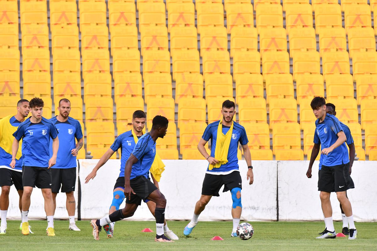 Detaliul care l-a impresionat pe Gică Hagi la Tiraspol: „Fantastic!” + ce discurs va ține în vestiar pentru a-i mobiliza pe campioni