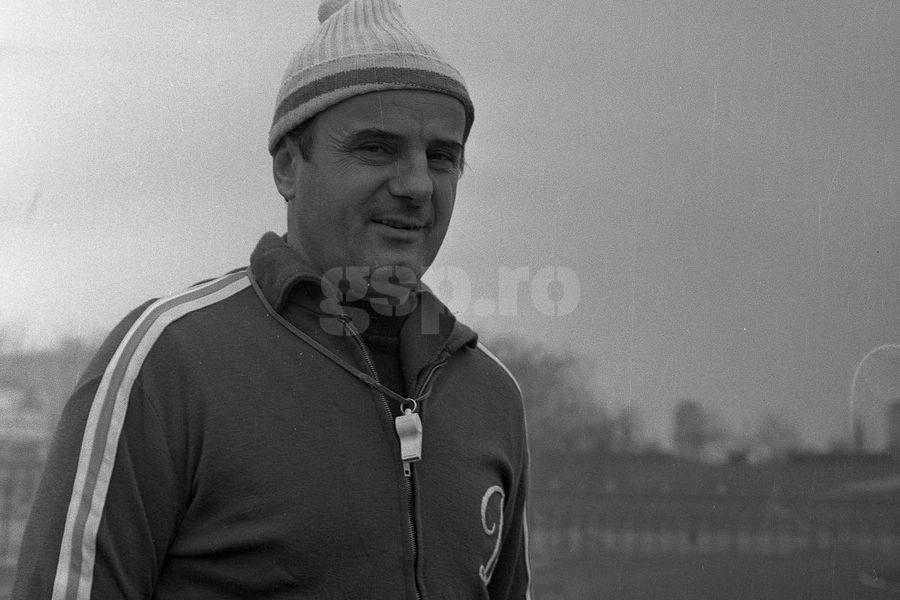 Perspectiva lui Mircea Lucescu la 80 de ani: „Luptam singur cu Valentin Ceaușescu. Șefii lui Dinamo erau fanii Stelei!” + „Nu s-a dat nimeni la o parte ca să ia Cămătaru Gheata de Aur”