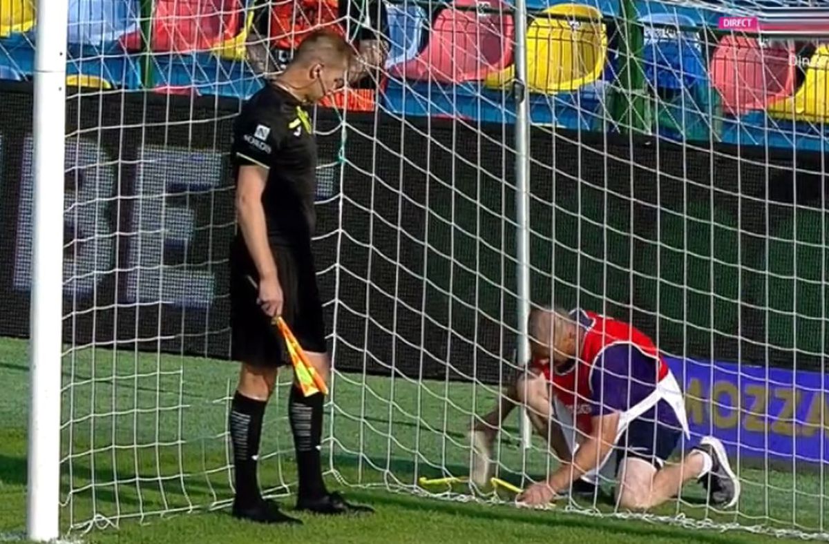 De ce a început primul meci al zilei din SuperLigă cu 5 minute întârziere