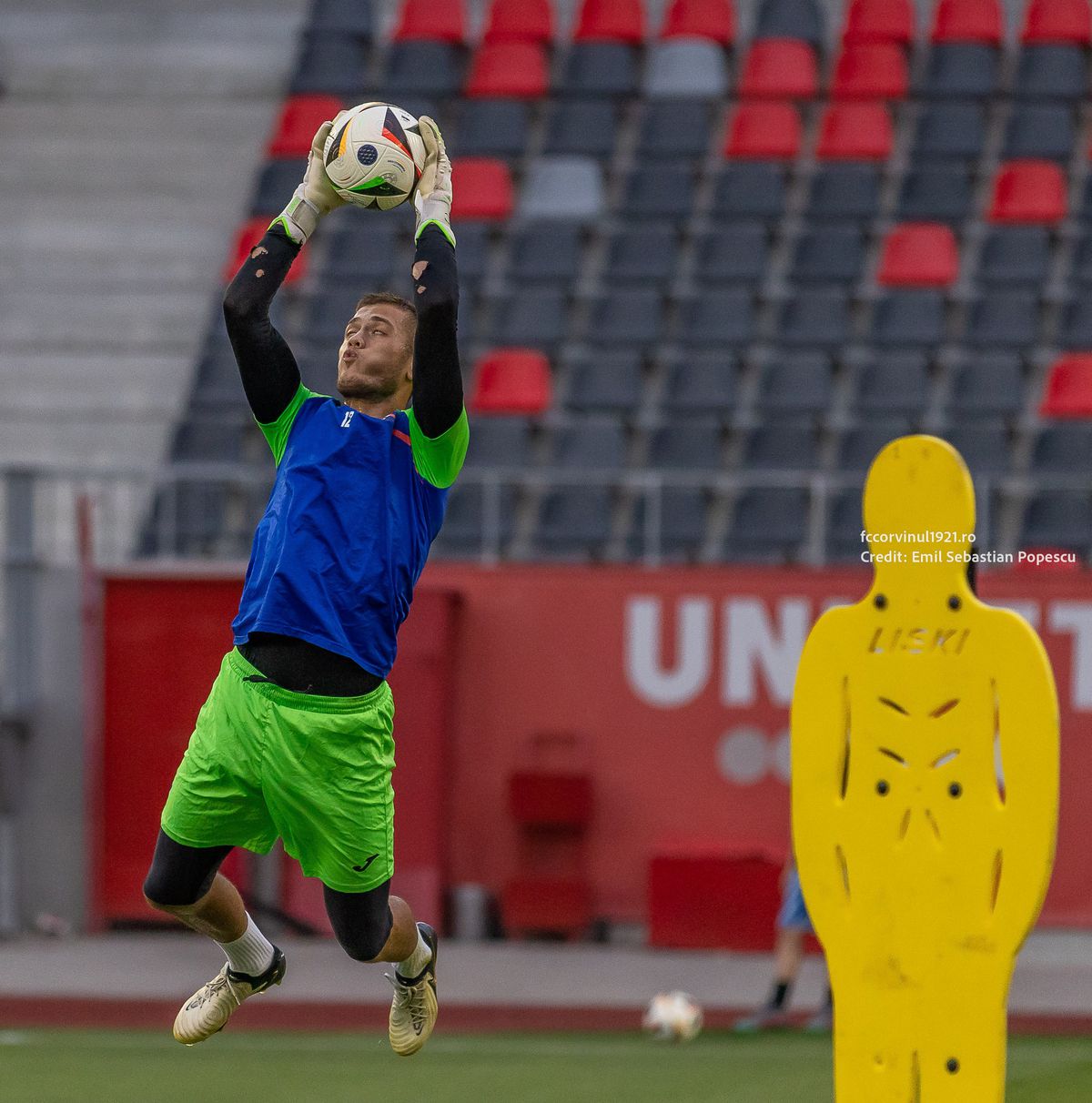 Corvinul pierde cu 2-0 la Sibiu, însă se califică în turul doi  » Urmează Rijeka