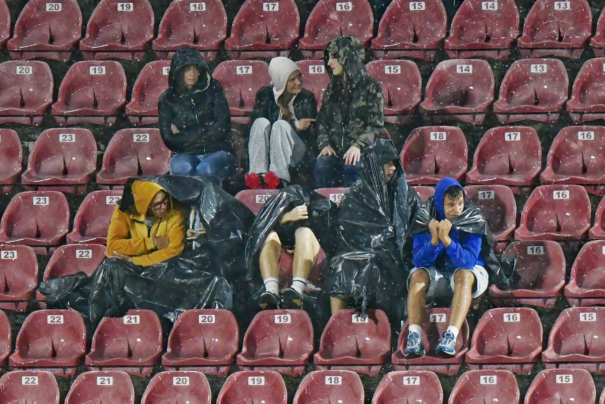 Steagul Ungariei, în tribune la CFR Cluj - Paksi » Ardelenii au strigat „România, România”