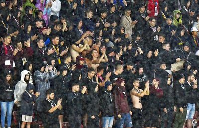 Steagul Ungariei, în tribune la CFR Cluj - Paksi » Ardelenii au strigat „România, România”