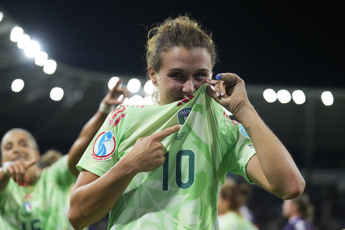 Cine e Cristiana, eroina de la Europeanul feminin de fotbal » La 35 de ani a strălucit și a calificat echipa în semifinale