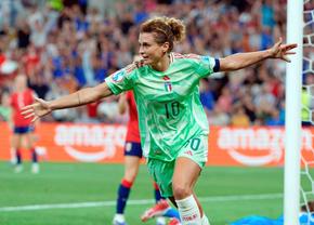 Cine e Cristiana, eroina de la Europeanul feminin de fotbal » La 35 de ani a strălucit și a calificat echipa în semifinale