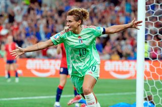 Cine e Cristiana, eroina de la Europeanul feminin de fotbal » La 35 de ani a strălucit și a calificat echipa în semifinale