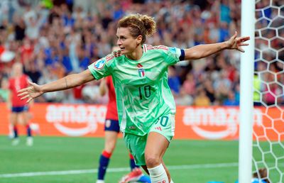 Cine e Cristiana, eroina de la Europeanul feminin de fotbal » La 35 de ani a strălucit și a calificat echipa în semifinale