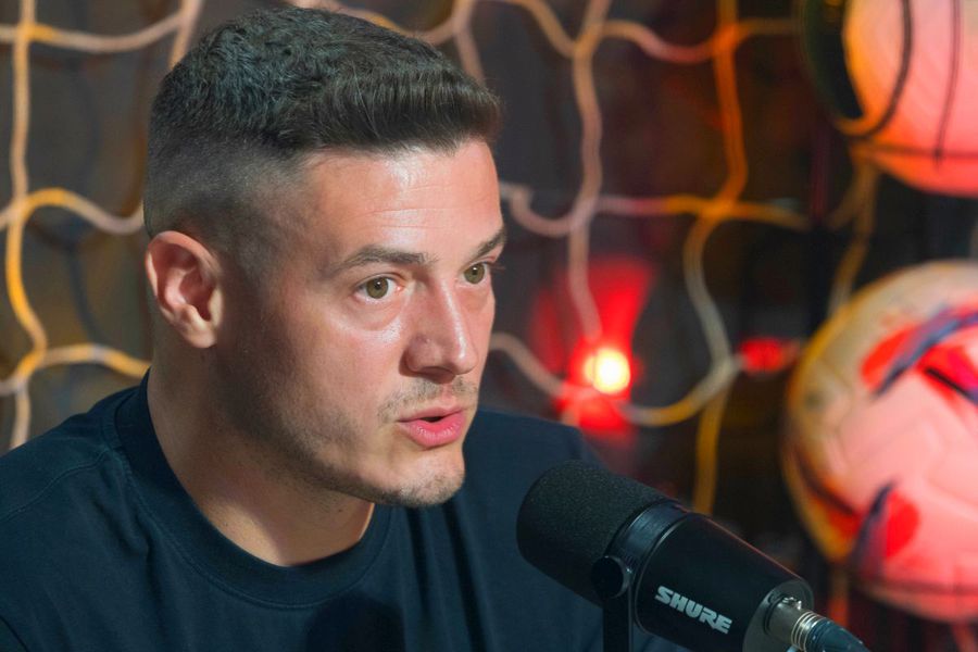 Cel mai tare pronostic înainte de Rapid - FCSB » Dinamovistul s-a făcut de râs în direct: „Șansele sunt 50-50, dar Rapid e favorită”