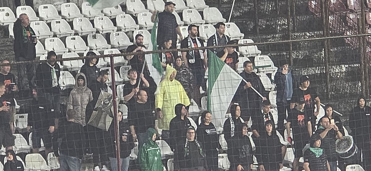 Steagul Ungariei, în tribune la CFR Cluj - Paksi » Ardelenii au strigat „România, România”