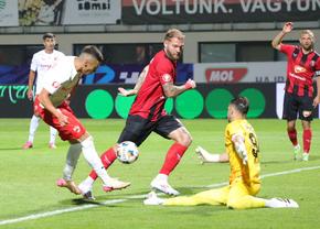 Dinamo - FC Botoșani, duel deschis și imprevizibil în etapa #2 a Superligii » Echipele de start