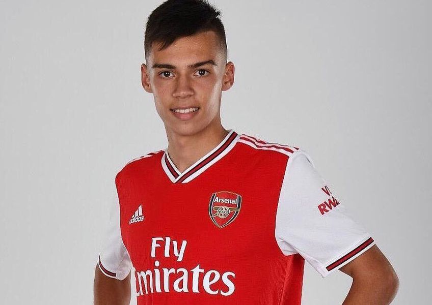 Starting point Penmanship Sherlock Holmes EXCLUSIV Cătălin Cîrjan a debutat la Arsenal U18 și vrea mai mult: „Muncesc din greu să fac pasul la prima echipă” » Vergil Andronache i-a dat încredere Starting point Penmanship Sherlock Holmes EXCLUSIV Cătălin Cîrjan a debutat la Arsenal U18 și vrea mai mult: „Muncesc din greu să fac pasul la prima echipă” » Vergil Andronache i-a dat încredere