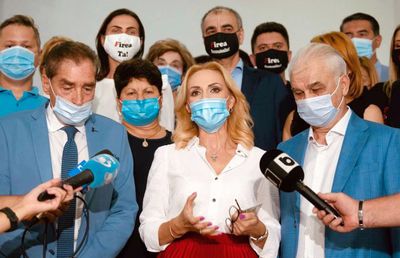 Gabriela Firea își face echipă de nume mari pentru Primărie! Anghel Iordănescu, Dumitru Dragomir și alți oameni de sport, propuși la Consiliul General