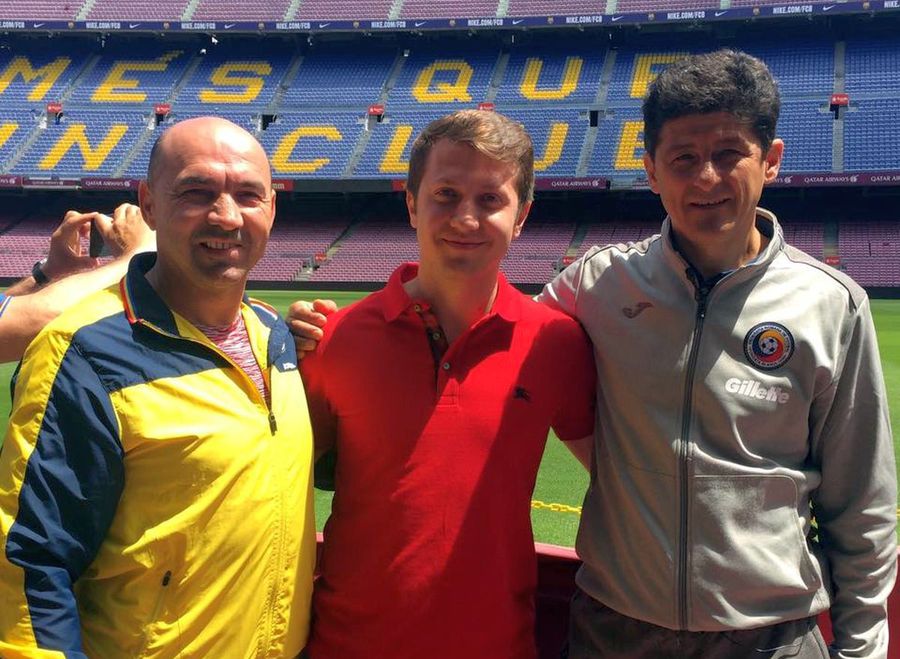 La Barcelona, alături de Vlădoiu și Belodedici, pe vremea când a lucrat într-un proiect cu FRF Interviu tare cu românul implicat la Jocurile Olimpice: „Cât se mai investește în România? Nu-i merităm pe sportivii olimpici!”