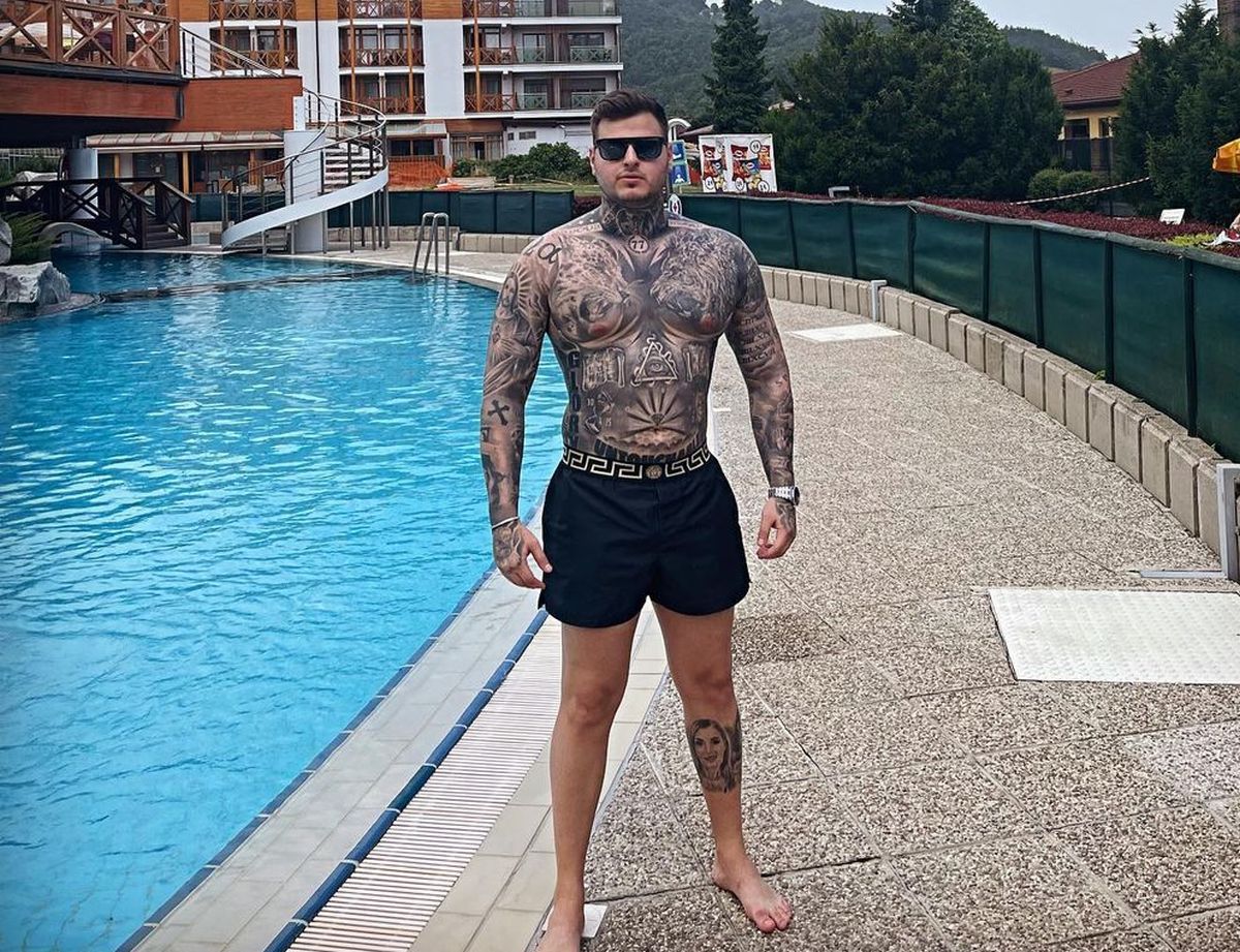 Povestea tatuajelor lui Adrian Mititelu jr.: cifra magică, capetele de lei și Cina cea de Taină