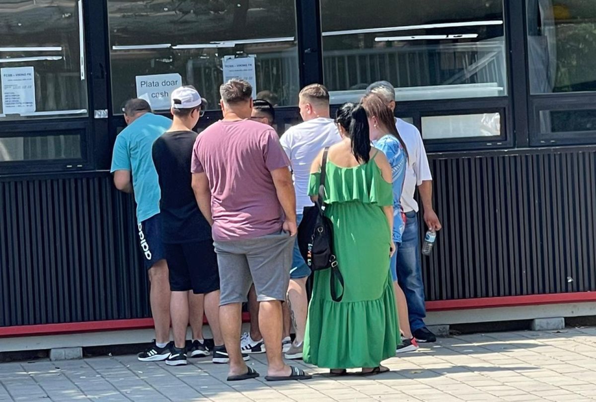 S-au „activat” bișnițarii înainte de FCSB - Viking » Cât au ajuns să coste biletele pe „piața neagră”