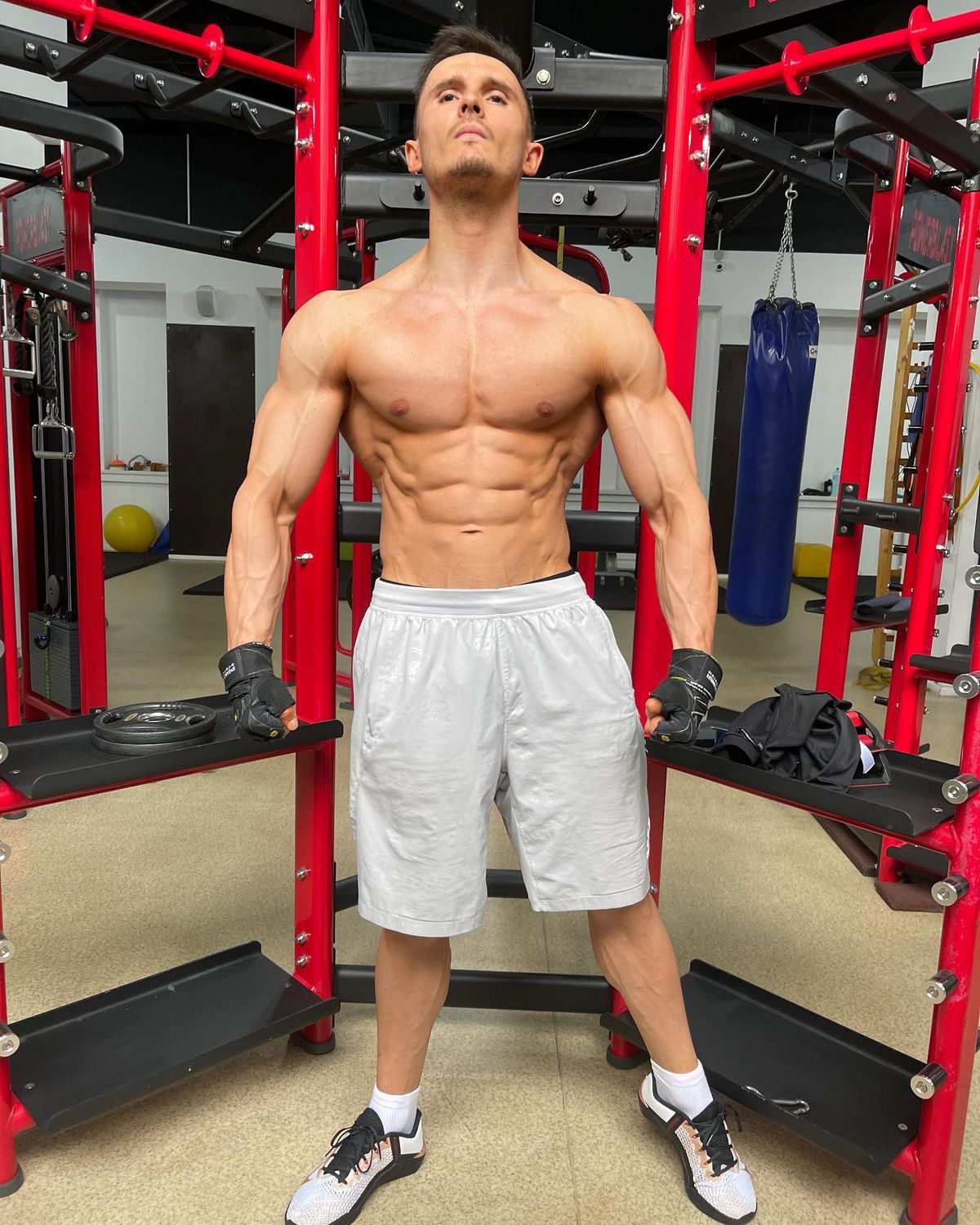 Ce mănâncă într-o zi un culturist vegetarian, fost campion mondial