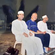 În Oman alături de colaboratorii săi  FOTO Arhivă personală