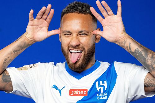 Neymar, în tricoul lui Al Hilal // sursă foto: Twitter @ Alhilal_FC