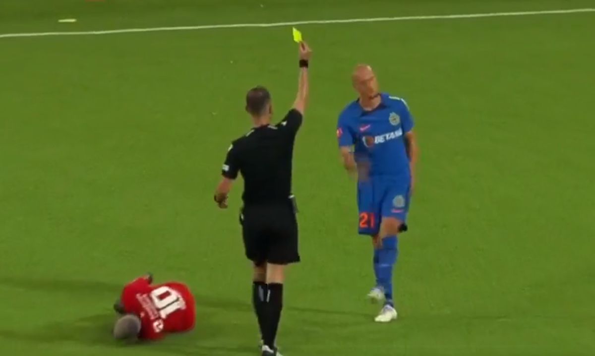 Vlad Chiricheș, roșu în Nordsjaelland - FCSB / FOTO: Capturi TV @Antena Sport 1