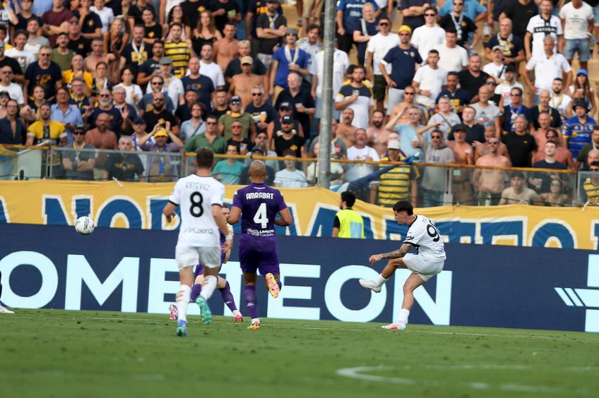 Dennis Man, gol superb în Parma - Fiorentina / FOTO: Imago