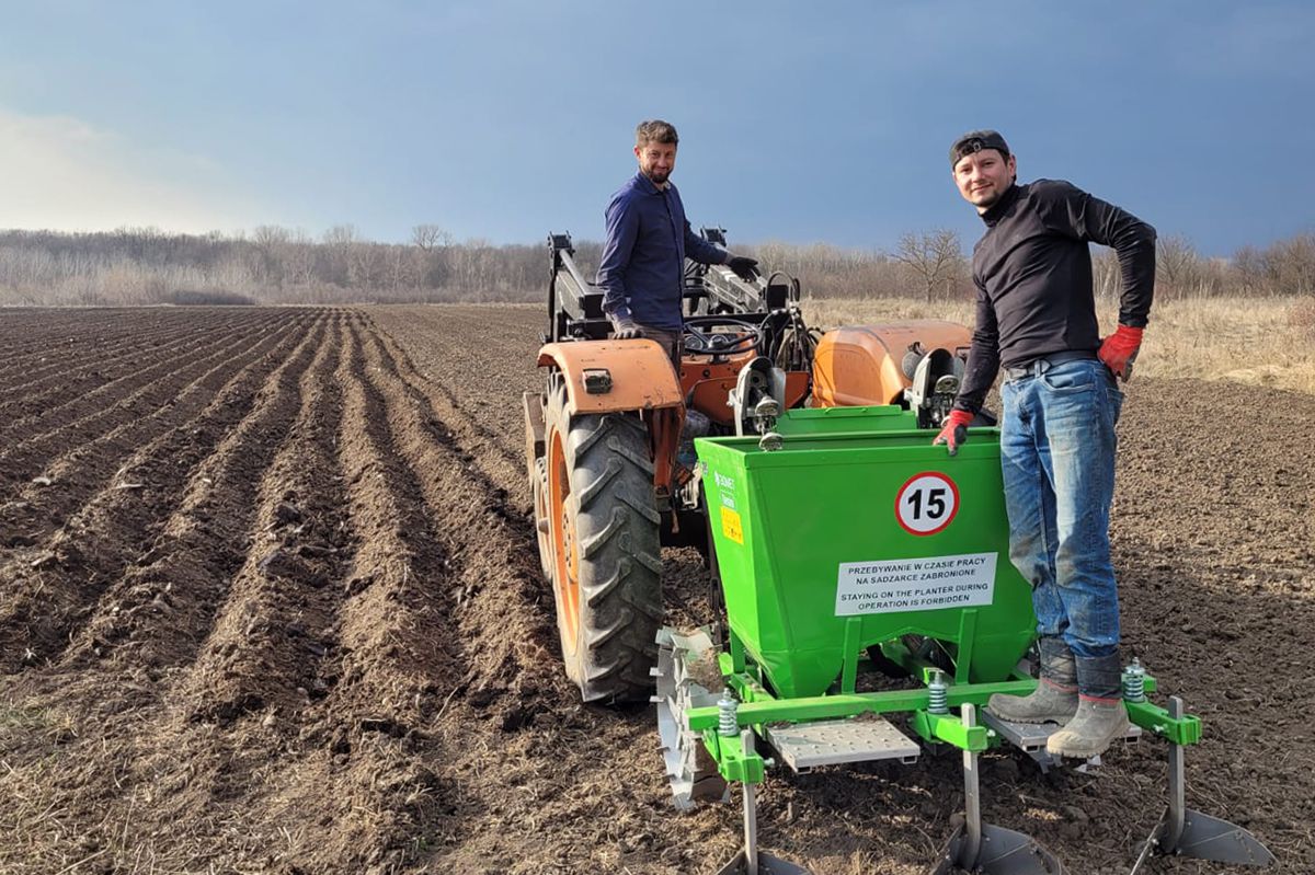 Cum va arăta mâncarea viitorului: „Abia aștept să folosim inteligența artificială în agricultură!” + Diferența dintre legumele obișnuite și cele bio