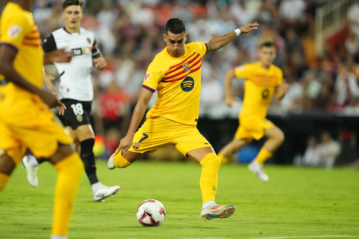 Valencia – Barcelona 1-2 » Remontada blaugrana după dubla lui Robert Lewandowski în prima etapă din La Liga