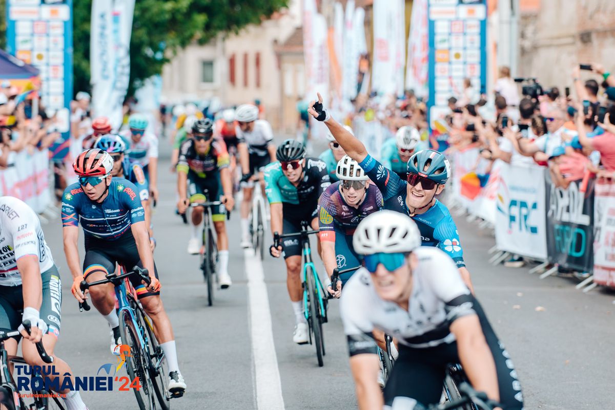 Turul României se apropie de București » Rezumatul etapei a 3-a și start de la Târgoviște pentru o nouă zi caniculară