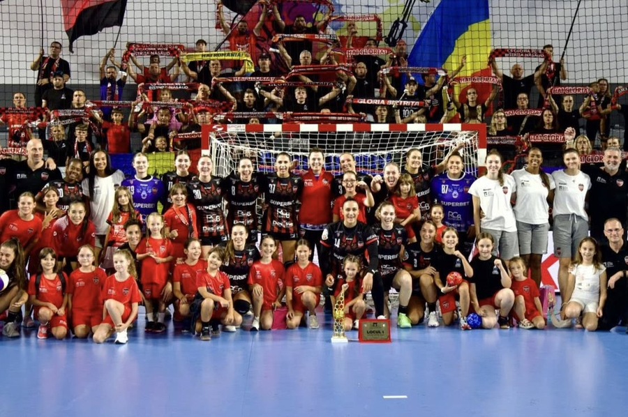 Transfer TARE la Gloria Bistrița! A semnat pivotul formației care a pierdut finala Ligii Campionilor în 2024