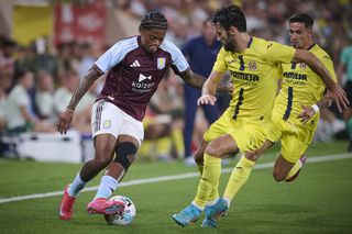 Roma se apropie de transferul extremei de la Aston Villa, Sancho este în stand-by