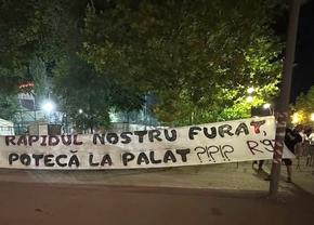 Bannerul interzis în Rapid - FCSB: „Face potecă la palat!”