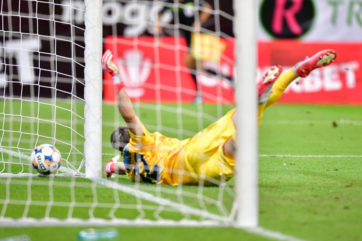 Ilie Dumitrescu a ridicat tonul și a găsit vinovatul, după ce FCSB a fost egalată de Rapid: „Nu ai voie! Niciodată!”