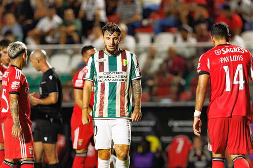 Cum s-a descurcat Ianis Stoica cu Benfica: românul a atins mingea de 14 ori și a creat două ocazii