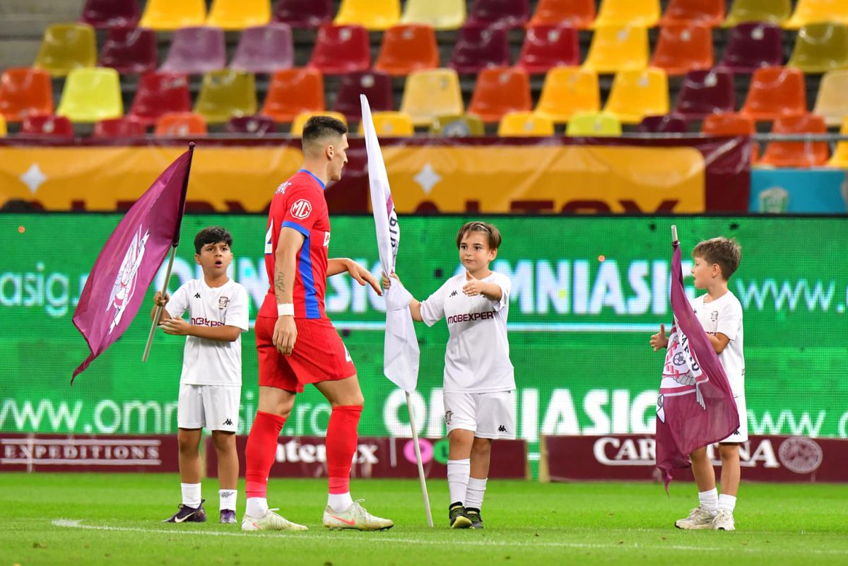 Bannerul interzis în Rapid - FCSB: „Face potecă la palat!”