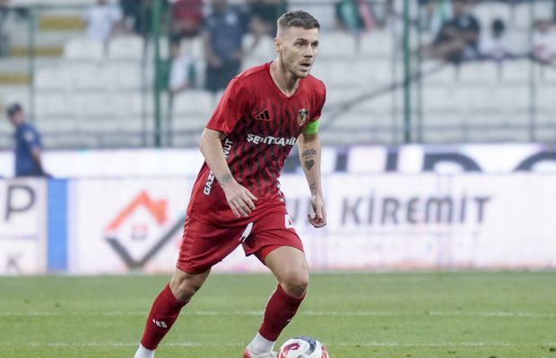 Cum s-a terminat meciul din Turcia în care au fost implicați trei români