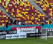 Galeria Rapidului încalcă regulamentul FRF la derby-ul cu FCSB?! Detaliul surprins pe Arena Națională
