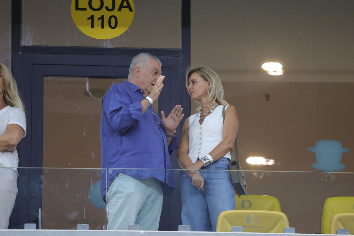 Diana Șucu a fost prezentă pe Arena Națională, la Rapid - FCSB »  Cu cine s-a întreținut înainte de meci