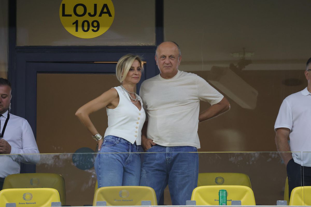 Cum au fost surprinși Dan și Diana Șucu, imediat după fluierul final din Rapid - FCSB 2-2: „Și Dumnezeu ne iubește”