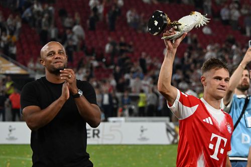 Un kakadu din porțelan este mai nou mascota lui Bayern / Foto: Imago