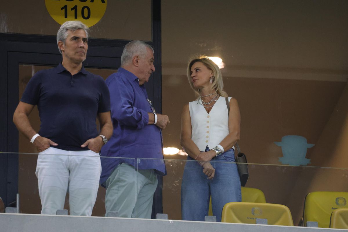 Diana Șucu a fost prezentă pe Arena Națională, la Rapid - FCSB »  Cu cine s-a întreținut înainte de meci