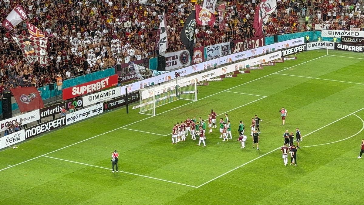 Imagini de la finalul derby-ului Rapid - FCSB