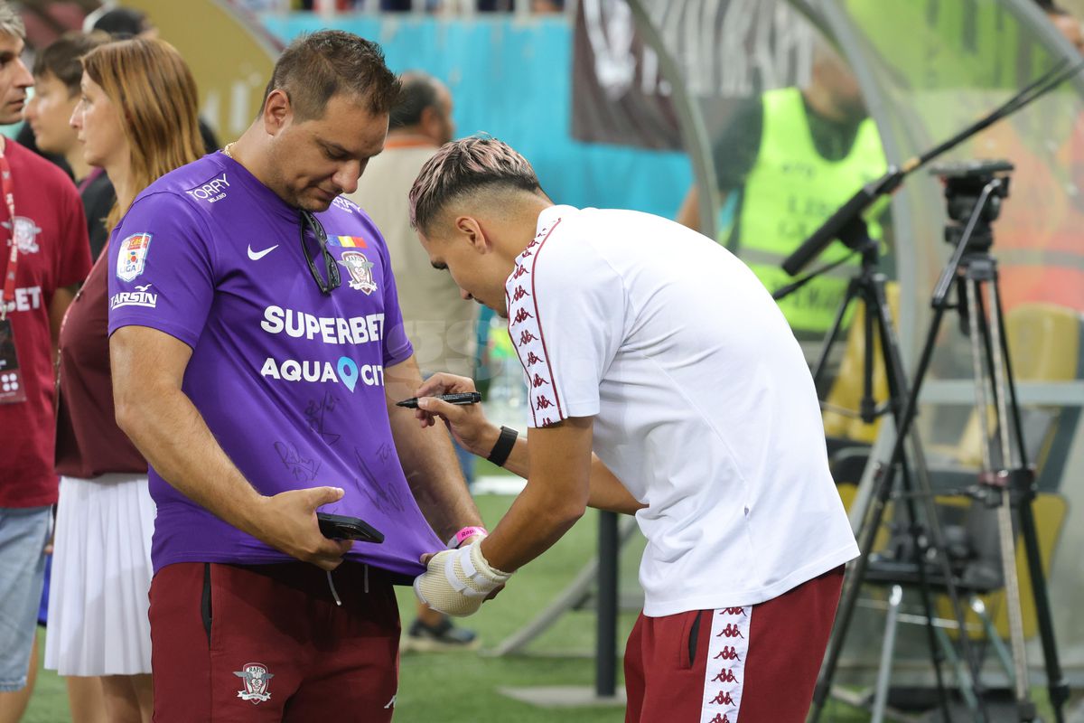 Accidentat, Cristi Manea a venit la Rapid - FCSB » Cum a apărut la Arena Națională