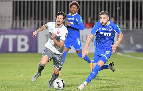Lokomotiv Tbilisi, echipa care a eliminat-o pe CS Universitatea Craiova din Europa League în primul tur preliminar, a produs o nouă surpriza în această seară, câștigând meciul cu Dinamo Moscova, scor 2-1, din turul doi.