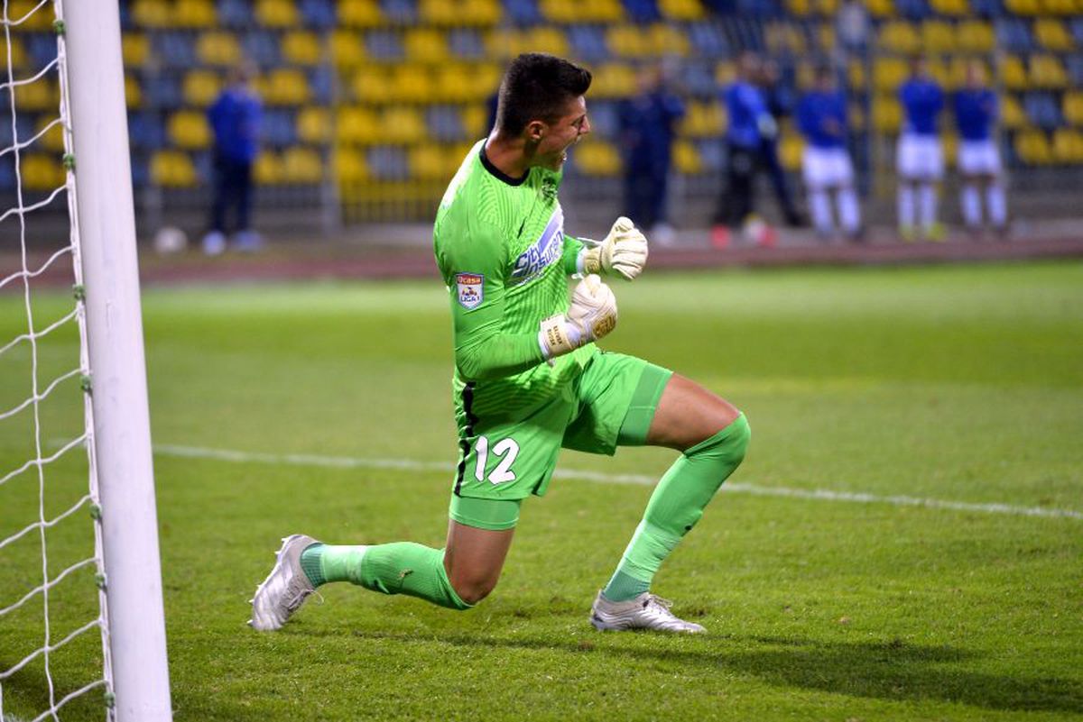 BACKA TOPOLA - FCSB 6-6 (4-5 la pen.) FOTO » Decimată de COVID, FCSB reușește o calificare miraculoasă în Serbia, după o nebunie de meci