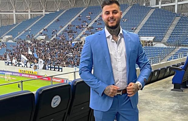 Scandalul ia amploare! Ultrașii Craiovei, mesaj dur pentru Adrian Mititelu jr.: „Maimuțoi cu aere de patron”