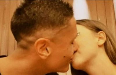 „La mulți ani, nebunule!” » Iubita lui David Popovici, urare inedită pentru cel mai rapid înotător al lumii + cum s-au fotografiat cei doi