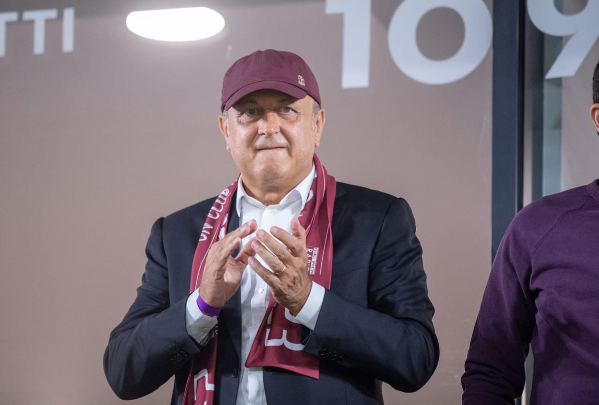 MM Stoica nu s-a putut abține! Mesajul postat chiar în timpul meciului Rapid - CS Mioveni: „Unii au șansa de a fi pălmuiți”