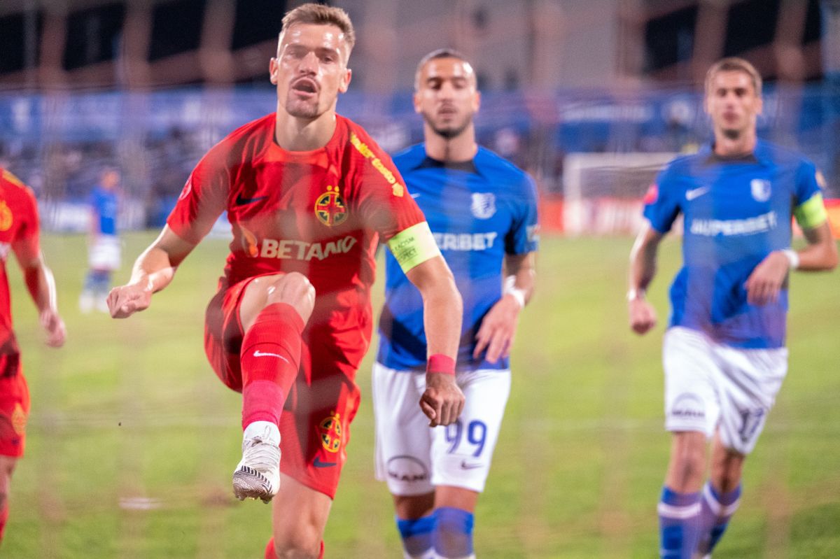 Gafă ca la juniori » Pentru ce a primit „galben” fotbalistul de 600.000 de euro al lui FCSB