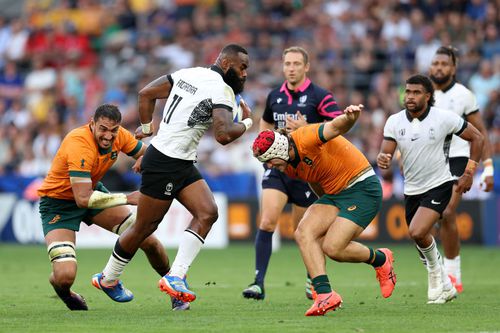 Fiji a învins Australia, scor 22-15, în runda secundă a grupei B de la Cupa Mondială de rugby. „Cangurii”, dublii campioni mondiali, au șanse mici să ajungă în „sferturi” la actuala ediție.