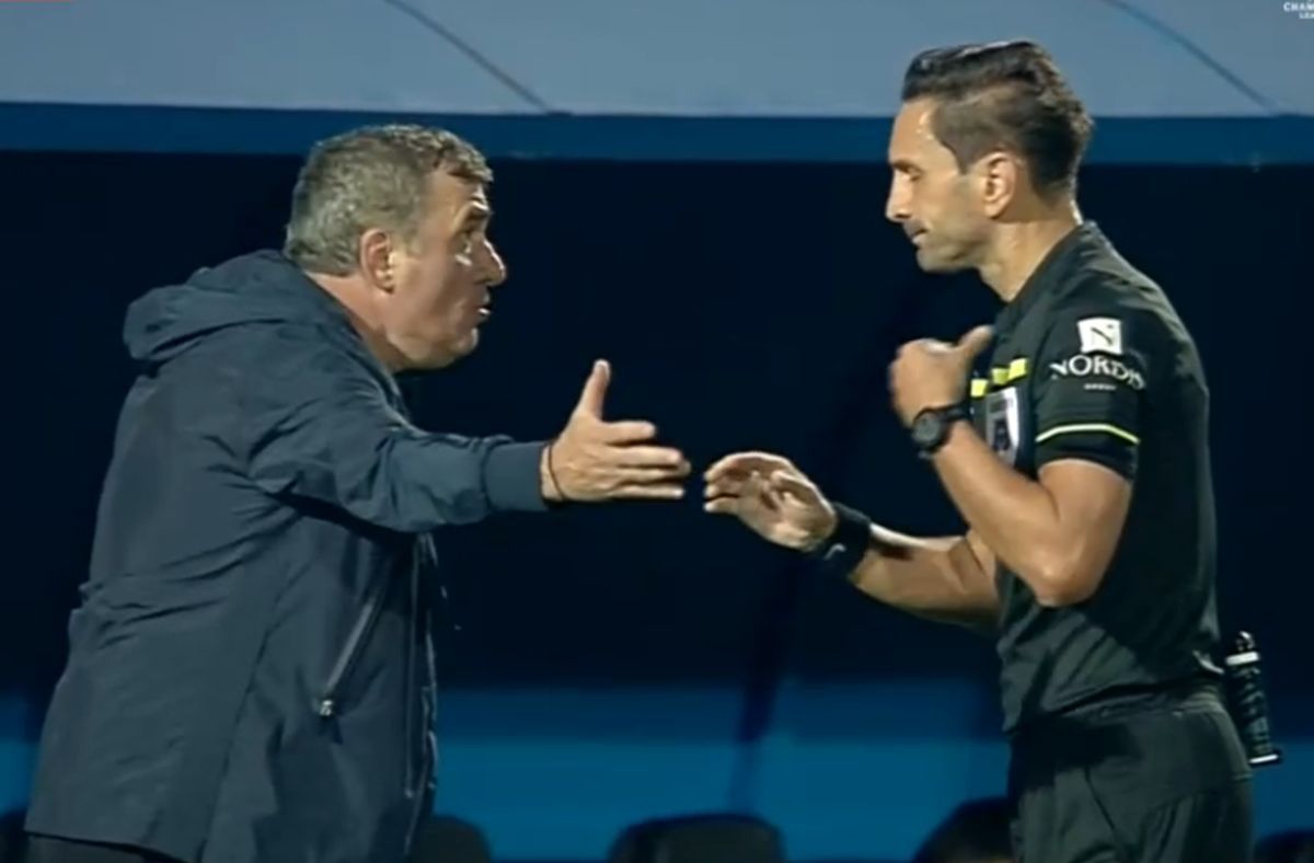 Faza penalty-ului dictat ușor de Sebastian Colțescu în Farul - FCSB » Hagi, criză de nervi: „De ce nu mergi la VAR?!”